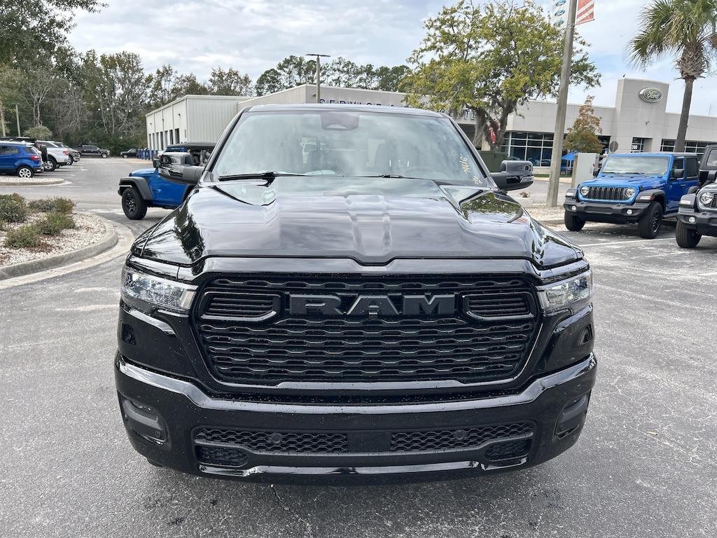 New 2026 Ram 1500 BIG HORN CREW CAB 4X4 5'7 BOX Pickup