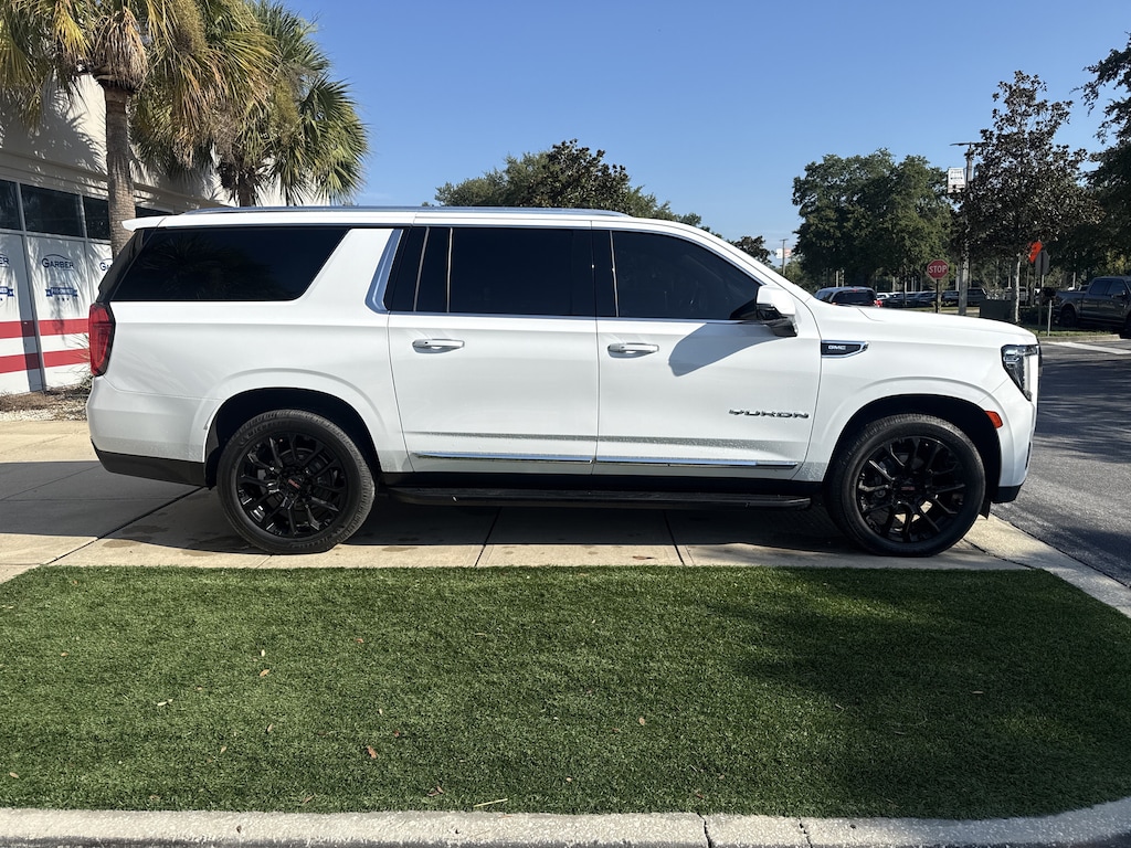 Used 2022 GMC Yukon XL SLT SUV