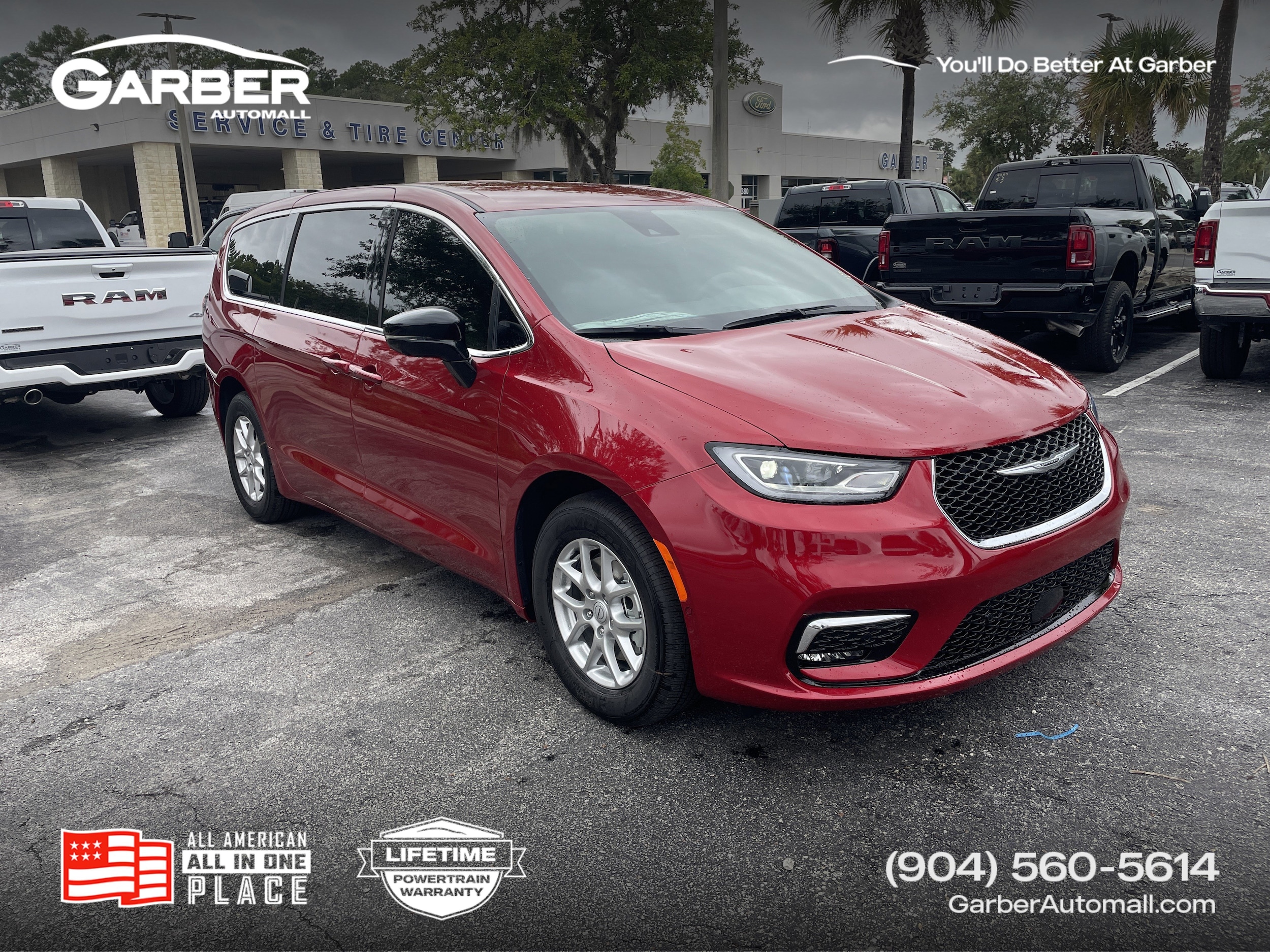 2026 Chrysler Pacifica Select's photo