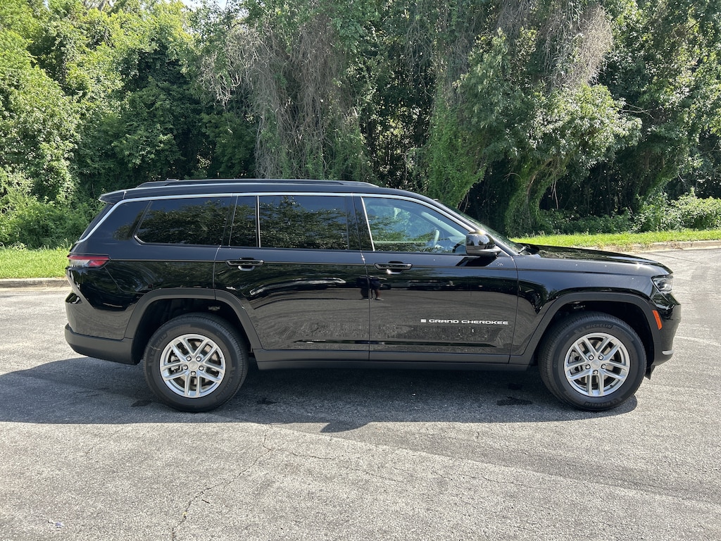 New 2026 Jeep Grand Cherokee L LAREDO 4X2 Sport Utility