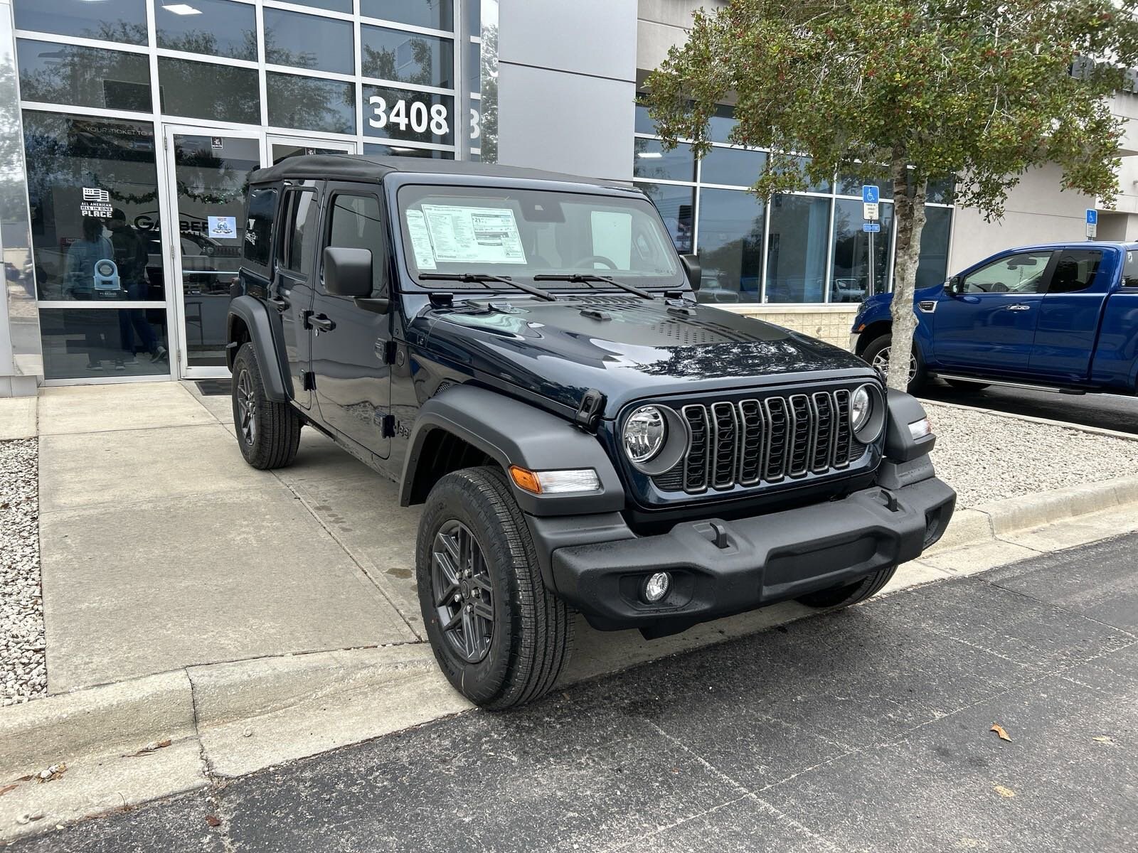 2025 Jeep Wrangler Sport S photo 2