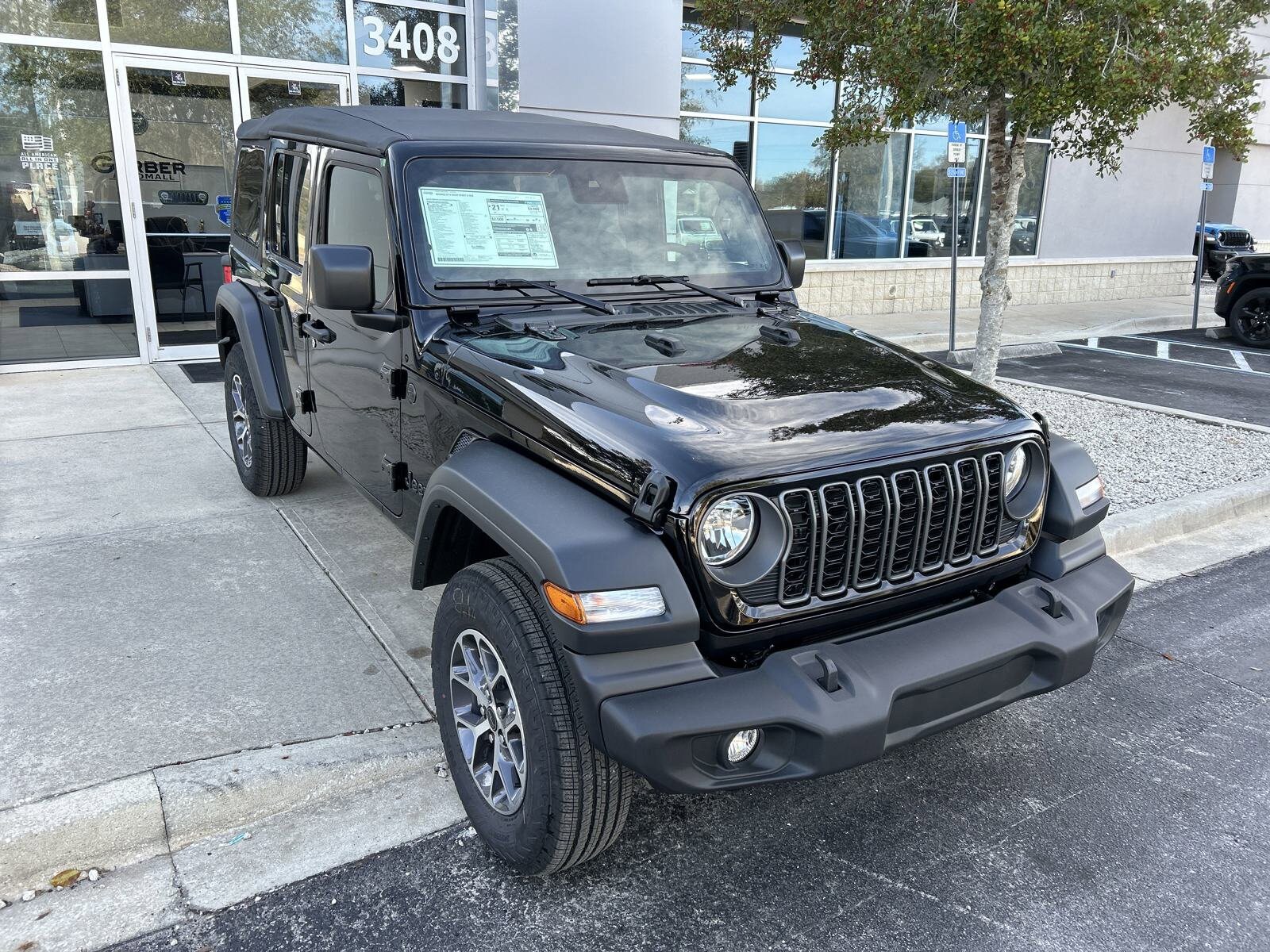 2025 Jeep Wrangler Sport S photo 3