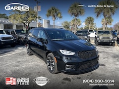 2026 Chrysler Pacifica LIMITED Passenger Van