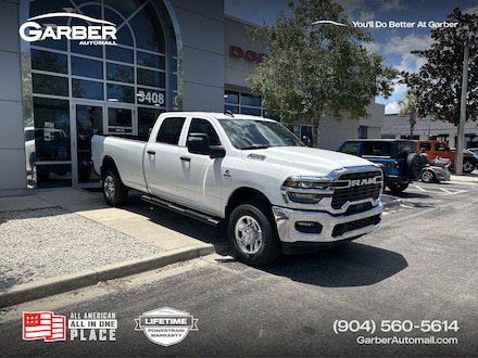 2025 Ram 2500 TRADESMAN CREW CAB 4X4 8' BOX Pickup
