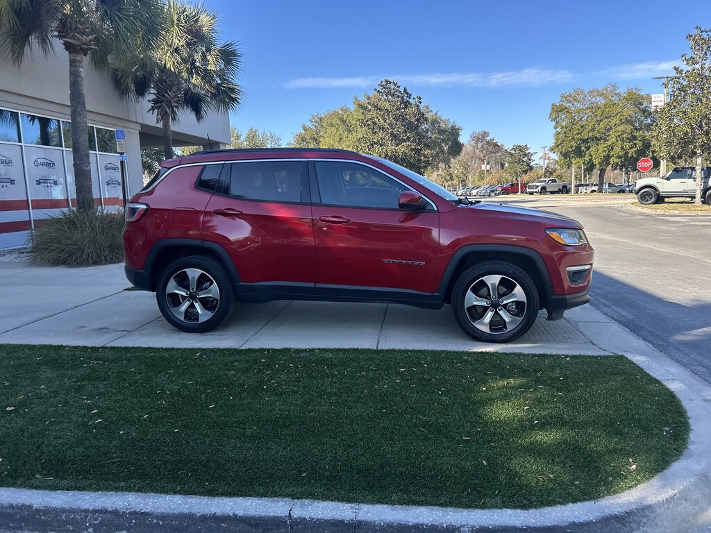 Used 2018 Jeep Compass Latitude SUV