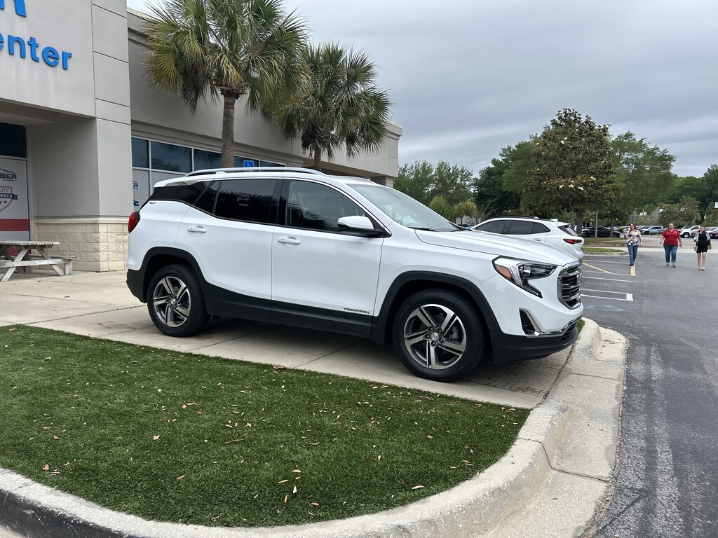 Used 2021 GMC Terrain SLT SUV