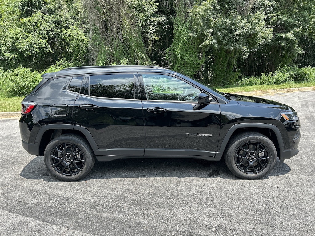 New 2026 Jeep Compass LATITUDE ALTITUDE 4X4 Sport Utility