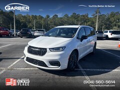 2026 Chrysler Pacifica SELECT Passenger Van