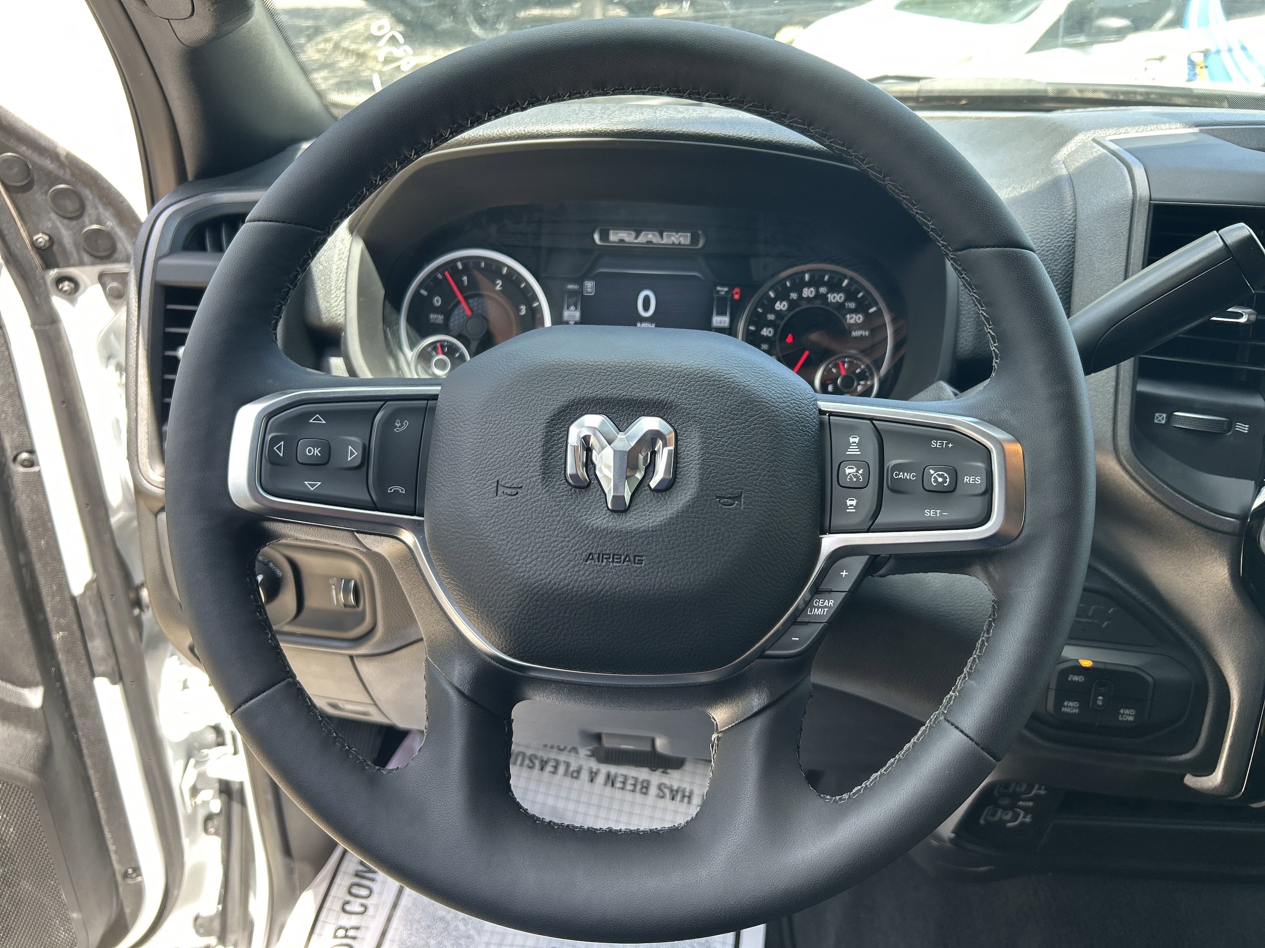 2025 RAM 2500 Tradesman - Photo 13