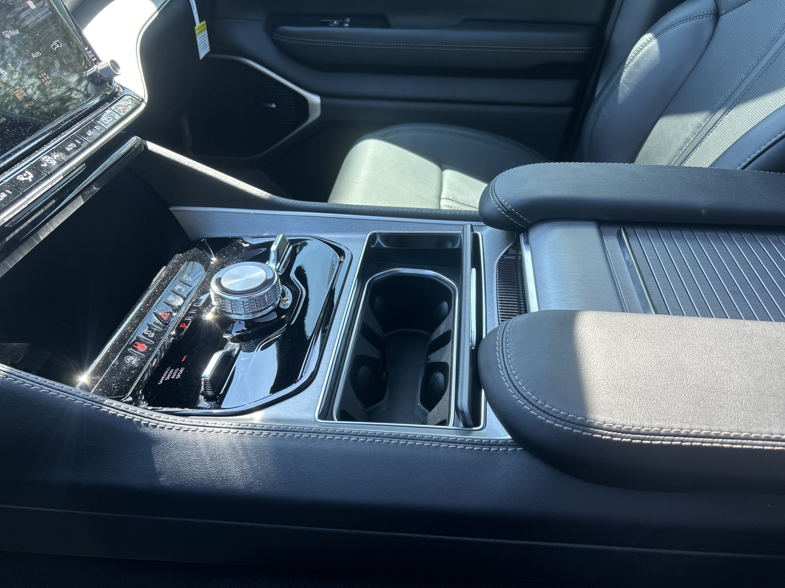 2026 Jeep Grand Wagoneer Limited Reserve - Photo 23