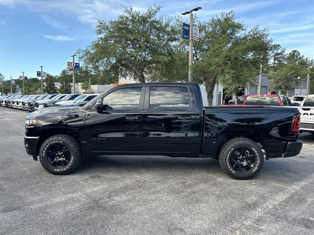 New 2026 Ram 1500 WARLOCK CREW CAB 4X4 5'7 BOX Pickup