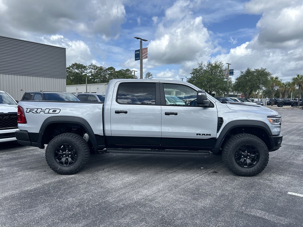 New 2026 Ram 1500 RHO CREW CAB 4X4 5'7 BOX Pickup