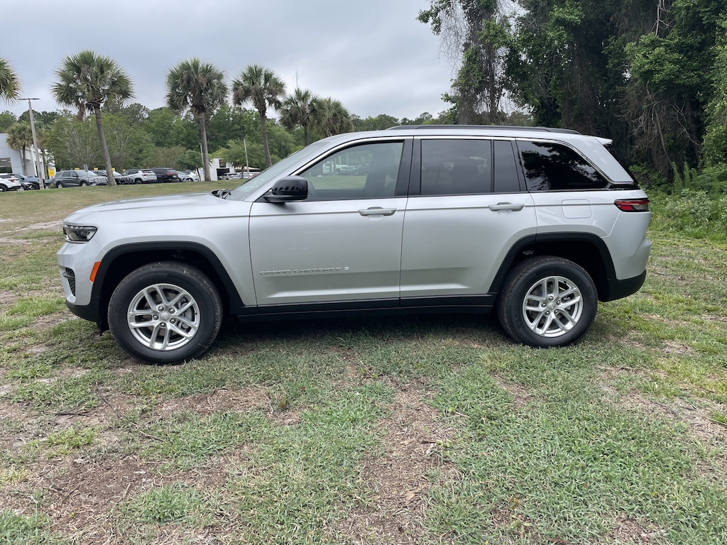 New 2026 Jeep Grand Cherokee LAREDO X 4X2 Sport Utility