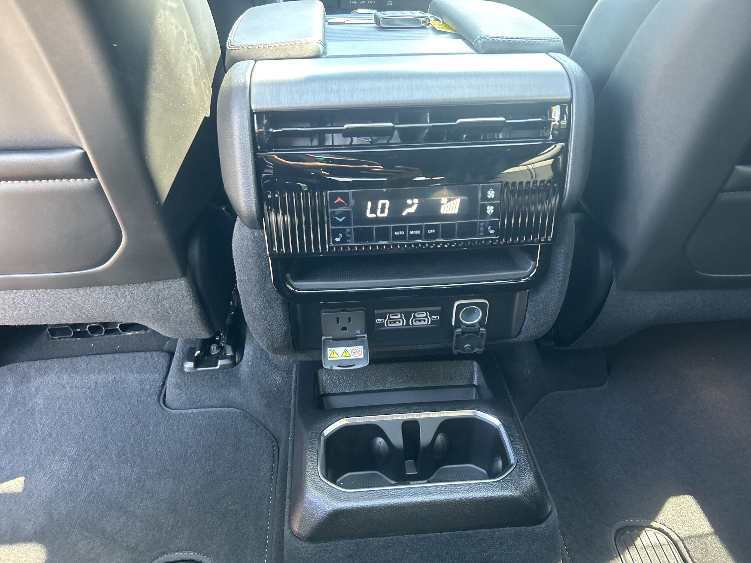 2026 Jeep Grand Wagoneer Limited Reserve - Photo 40