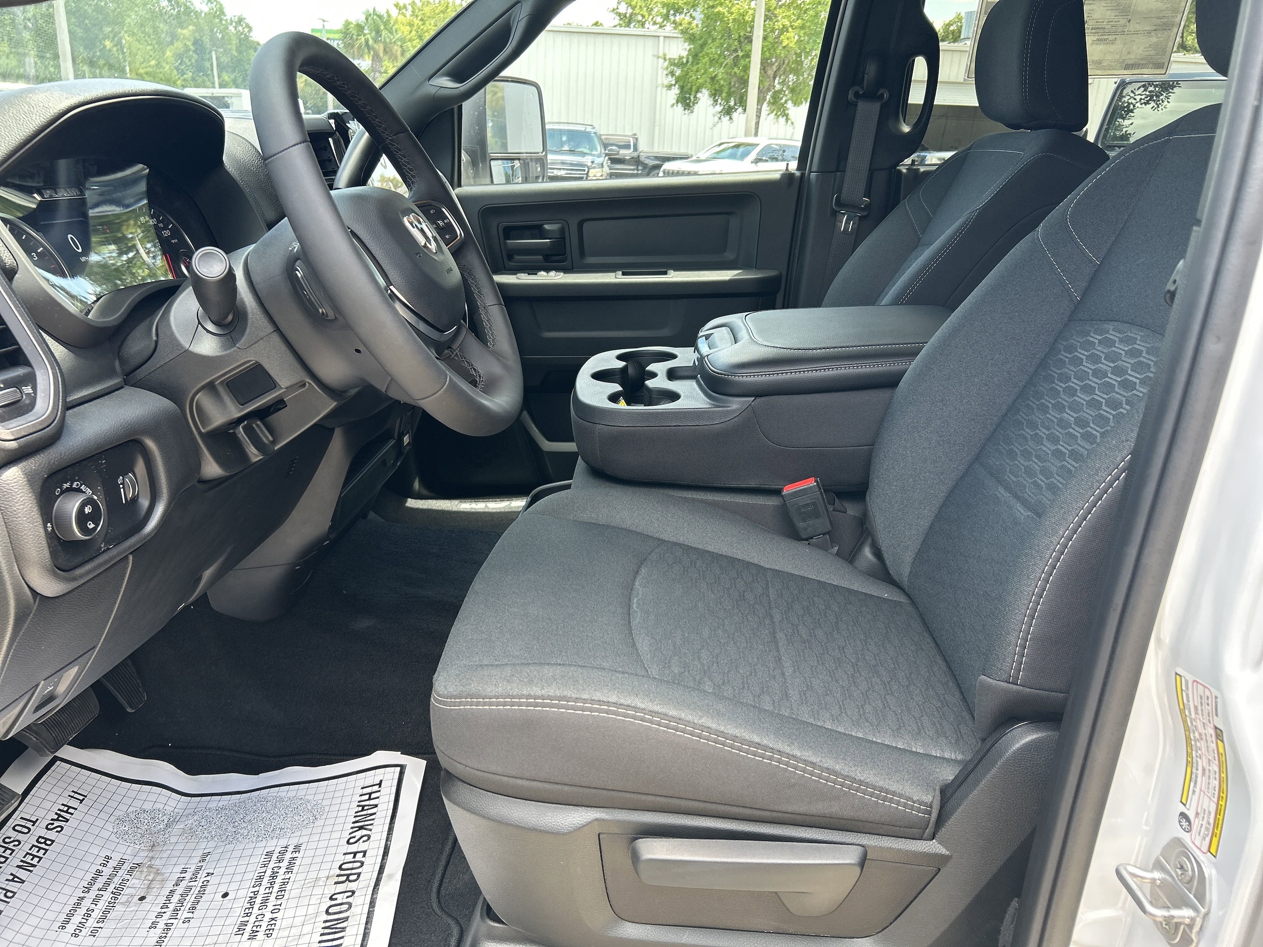 2025 RAM 2500 Tradesman - Photo 10
