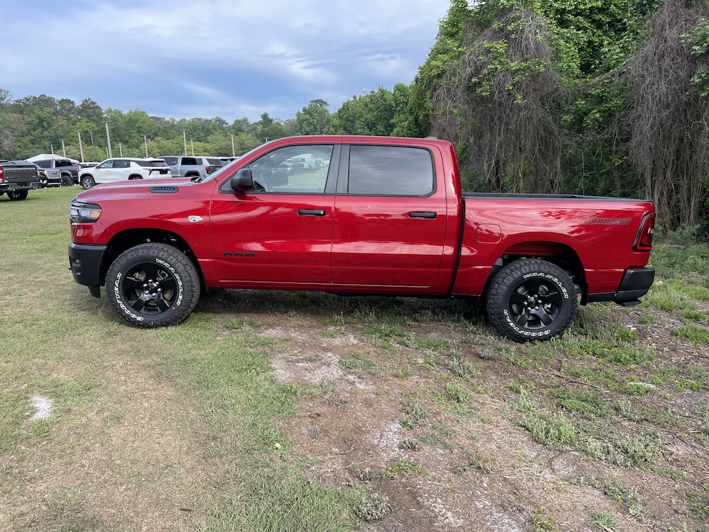 New 2026 Ram 1500 WARLOCK CREW CAB 4X4 5'7 BOX Pickup