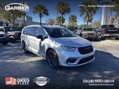 2026 Chrysler Pacifica SELECT Passenger Van