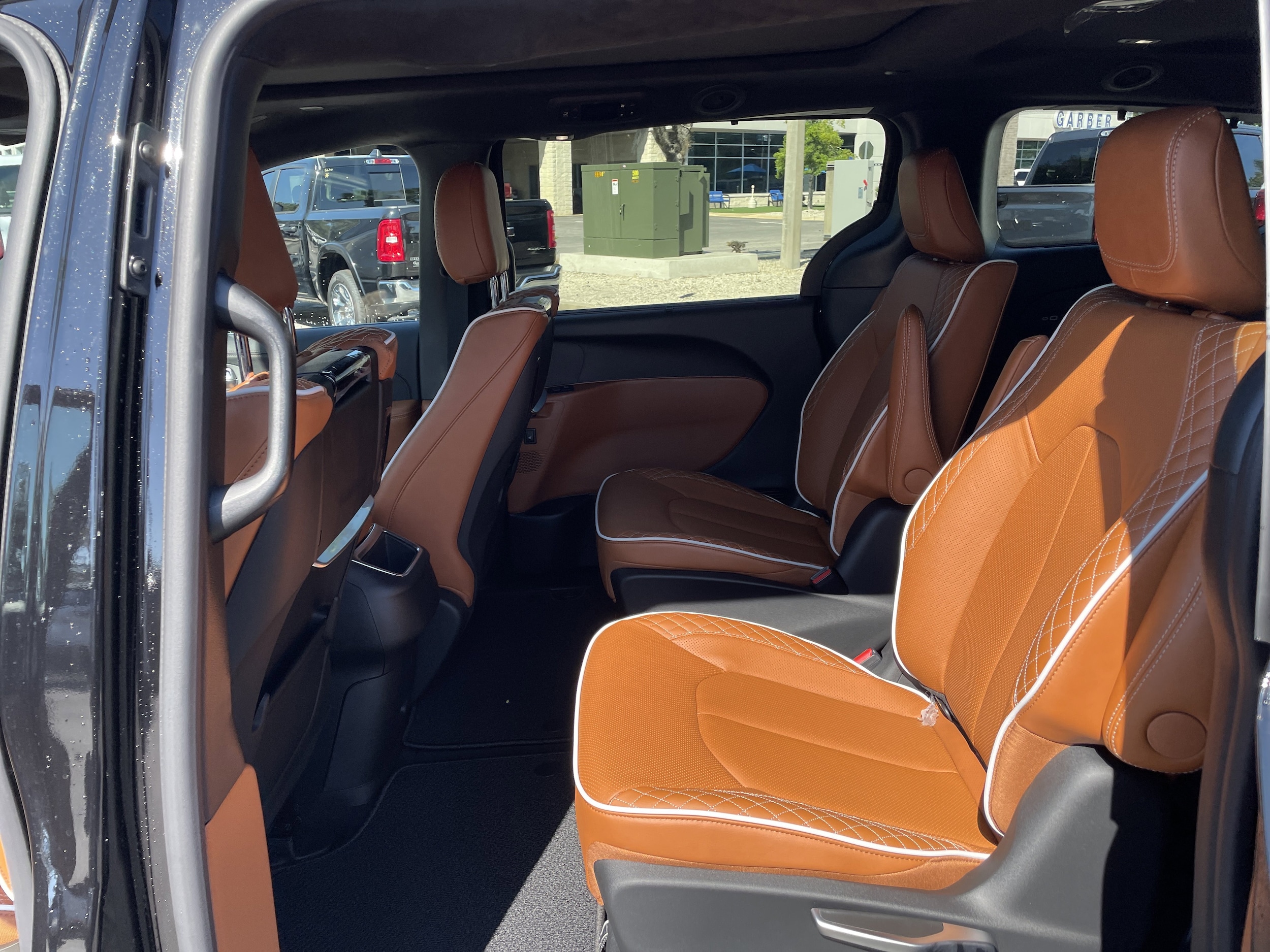 2026 Chrysler Pacifica Pinnacle - Photo 35