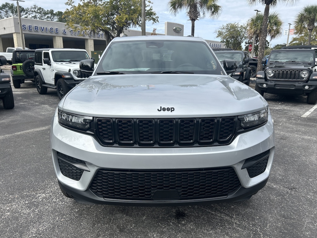 New 2025 Jeep Grand Cherokee ALTITUDE X 4X2 Sport Utility