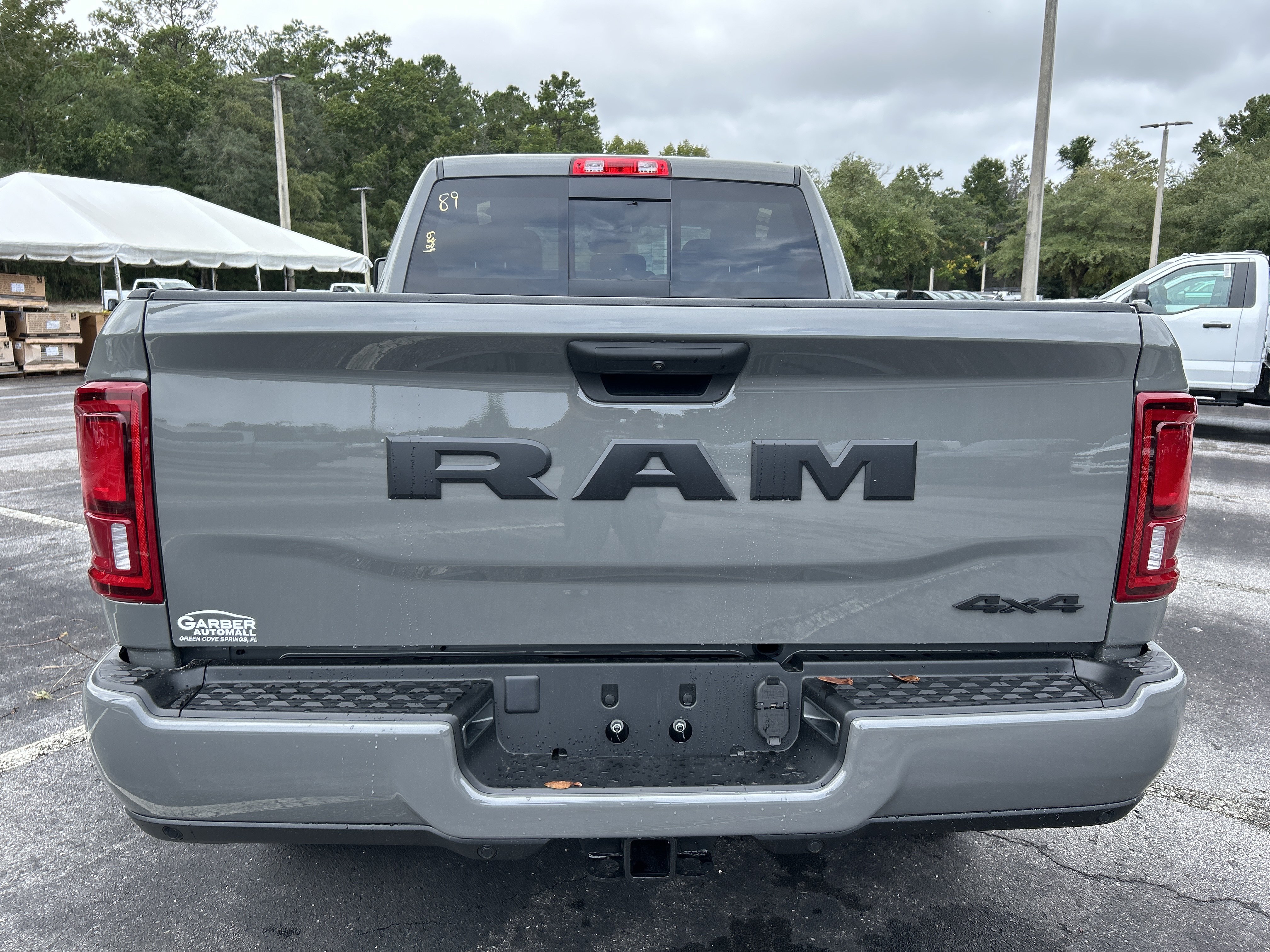 New 2027 Ram 2500 TRADESMAN CREW CAB 4X4 Pickup