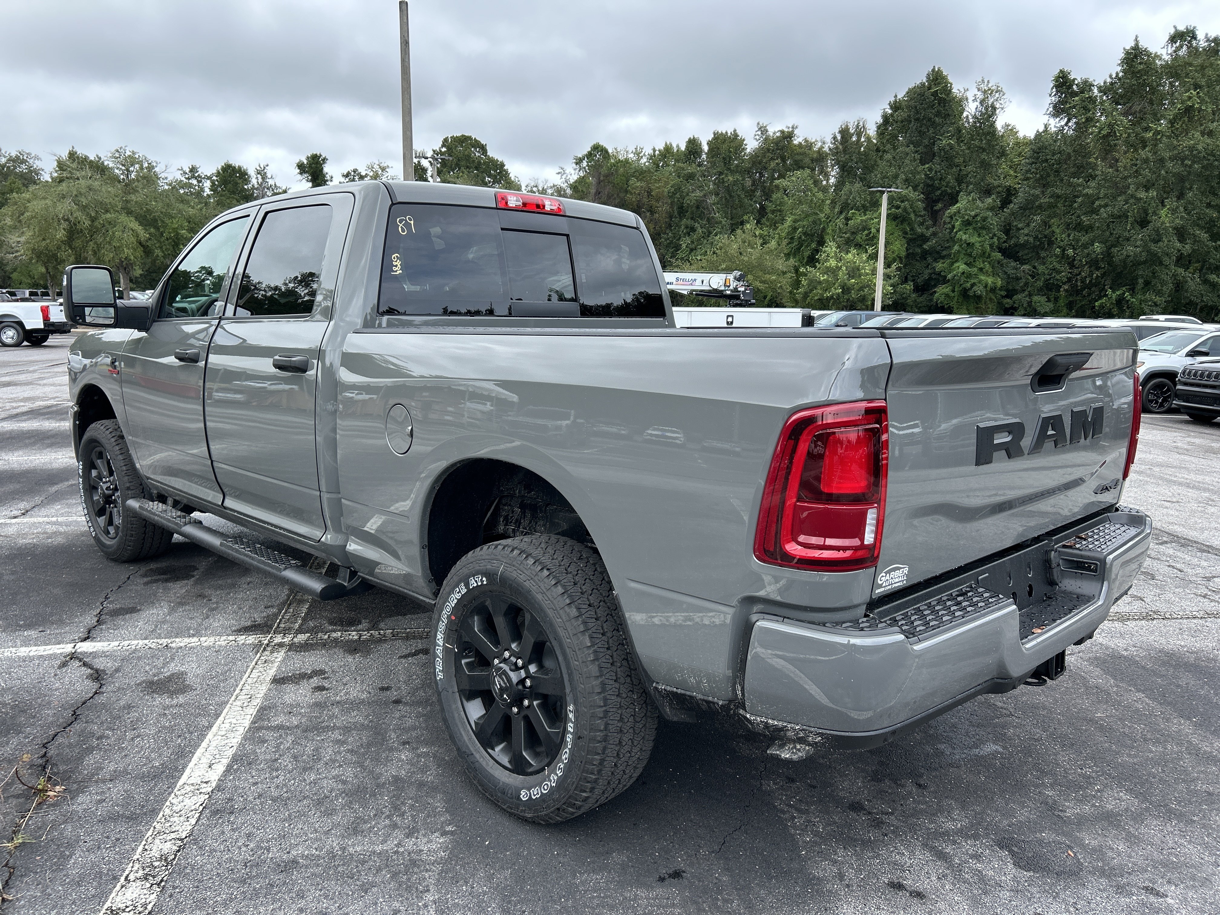New 2027 Ram 2500 TRADESMAN CREW CAB 4X4 Pickup