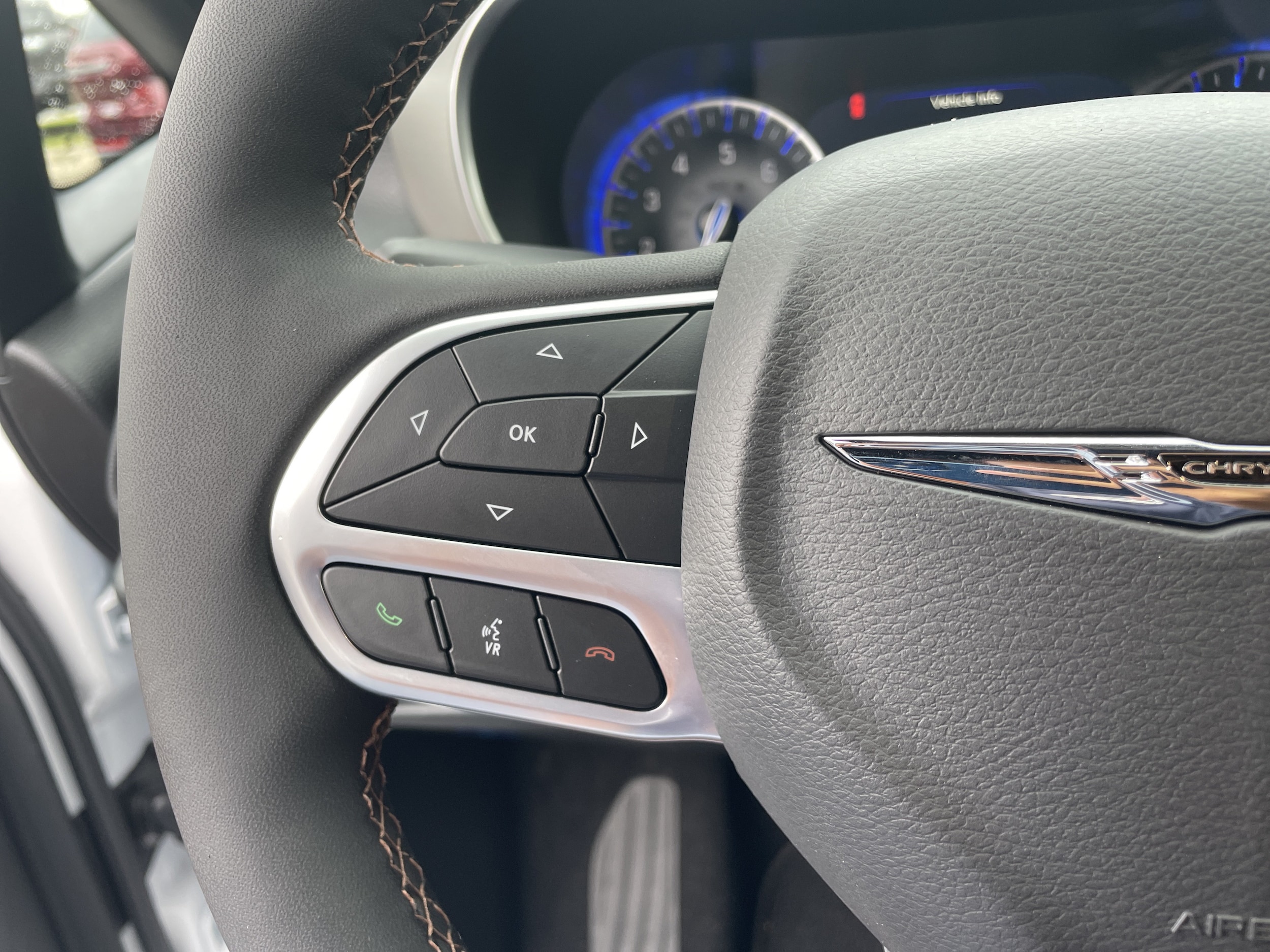 2026 Chrysler Pacifica Pinnacle - Photo 17