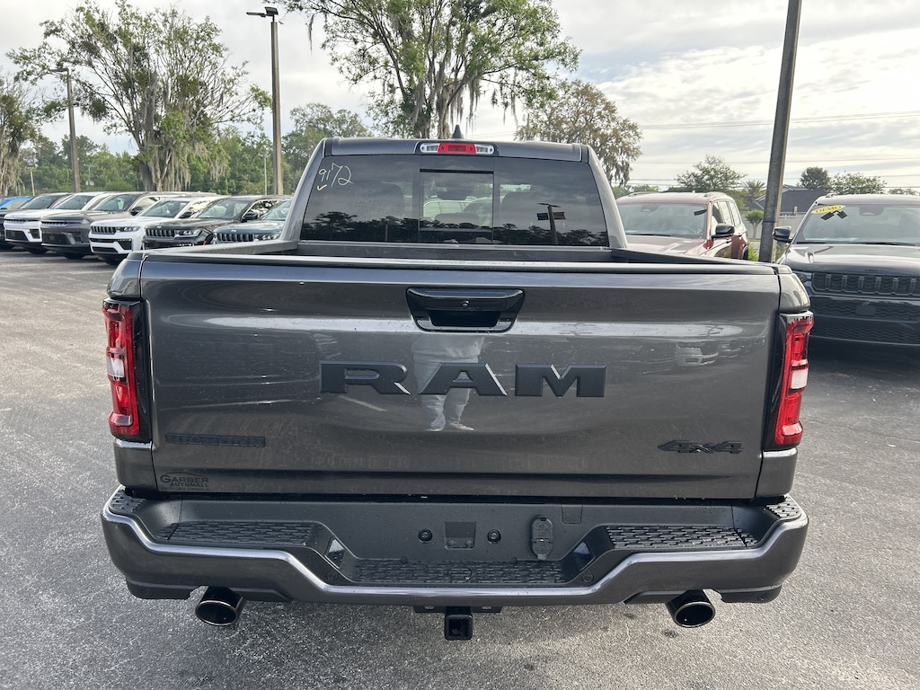 New 2026 Ram 1500 BIG HORN CREW CAB 4X4 5'7 BOX Pickup