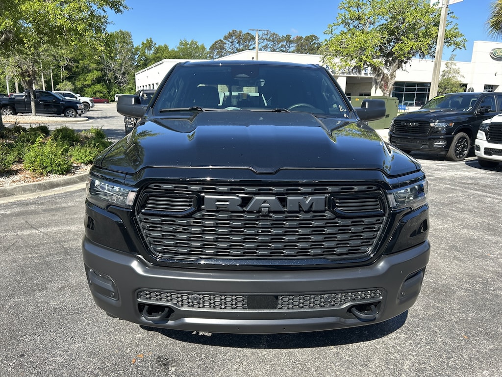 New 2026 Ram 1500 WARLOCK CREW CAB 4X4 5'7 BOX Pickup