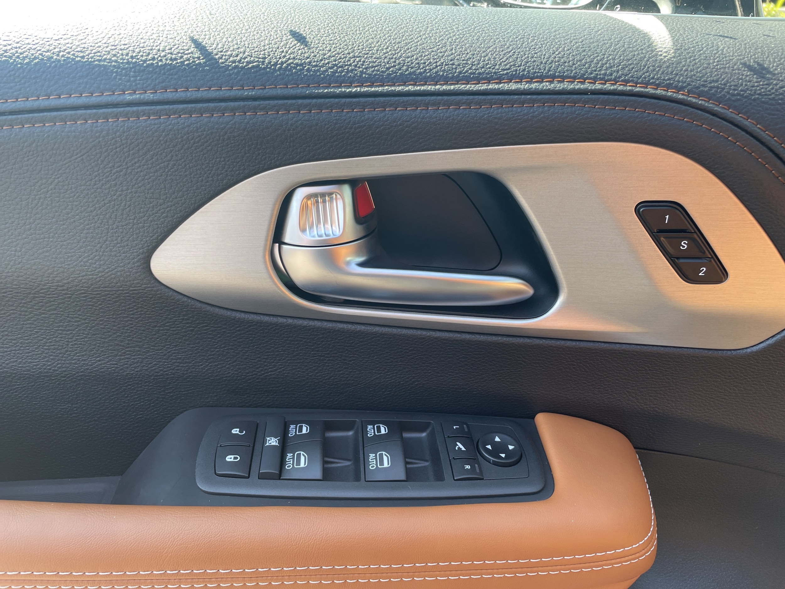 2026 Chrysler Pacifica Pinnacle - Photo 10