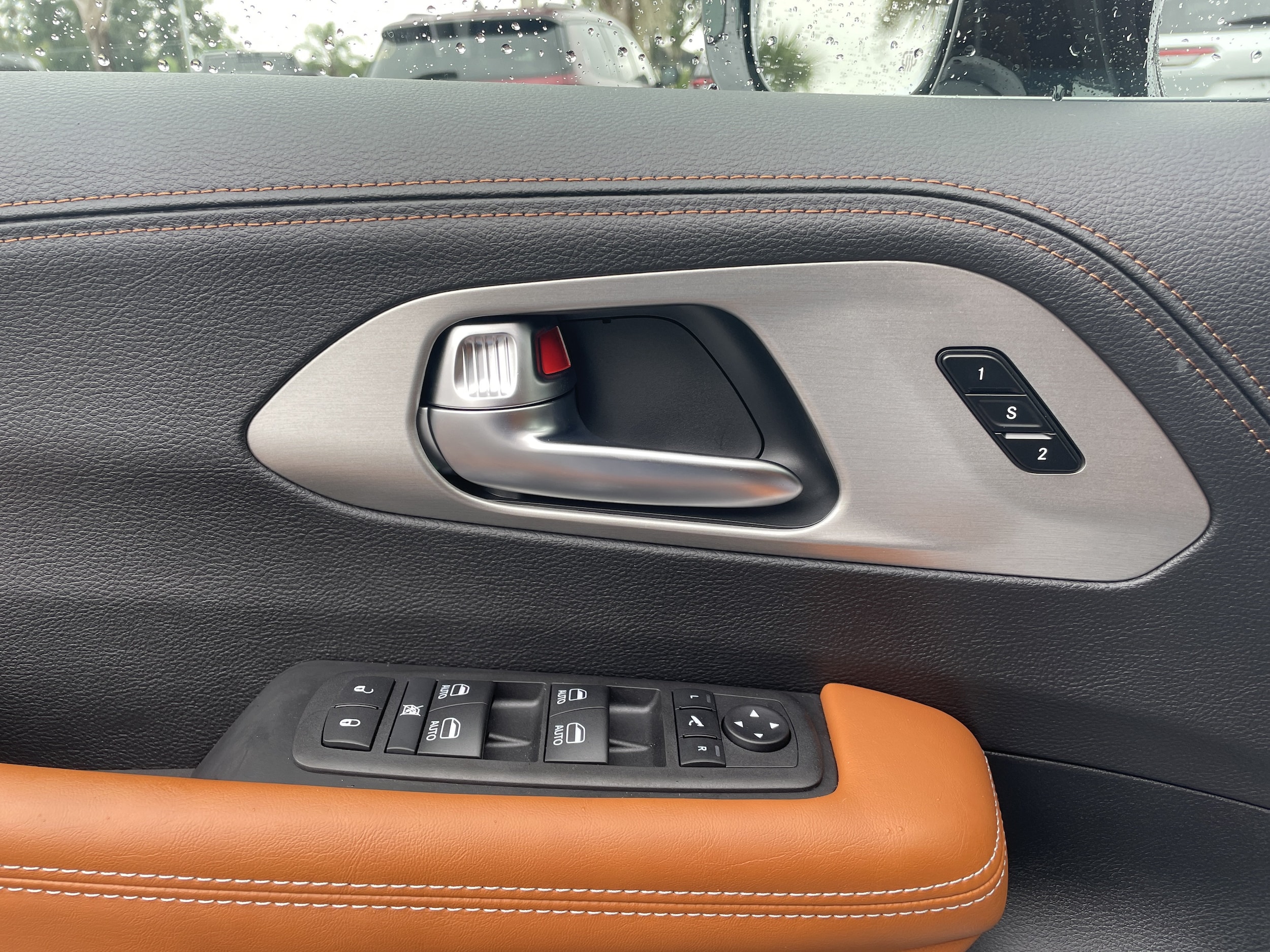 2026 Chrysler Pacifica Pinnacle - Photo 14