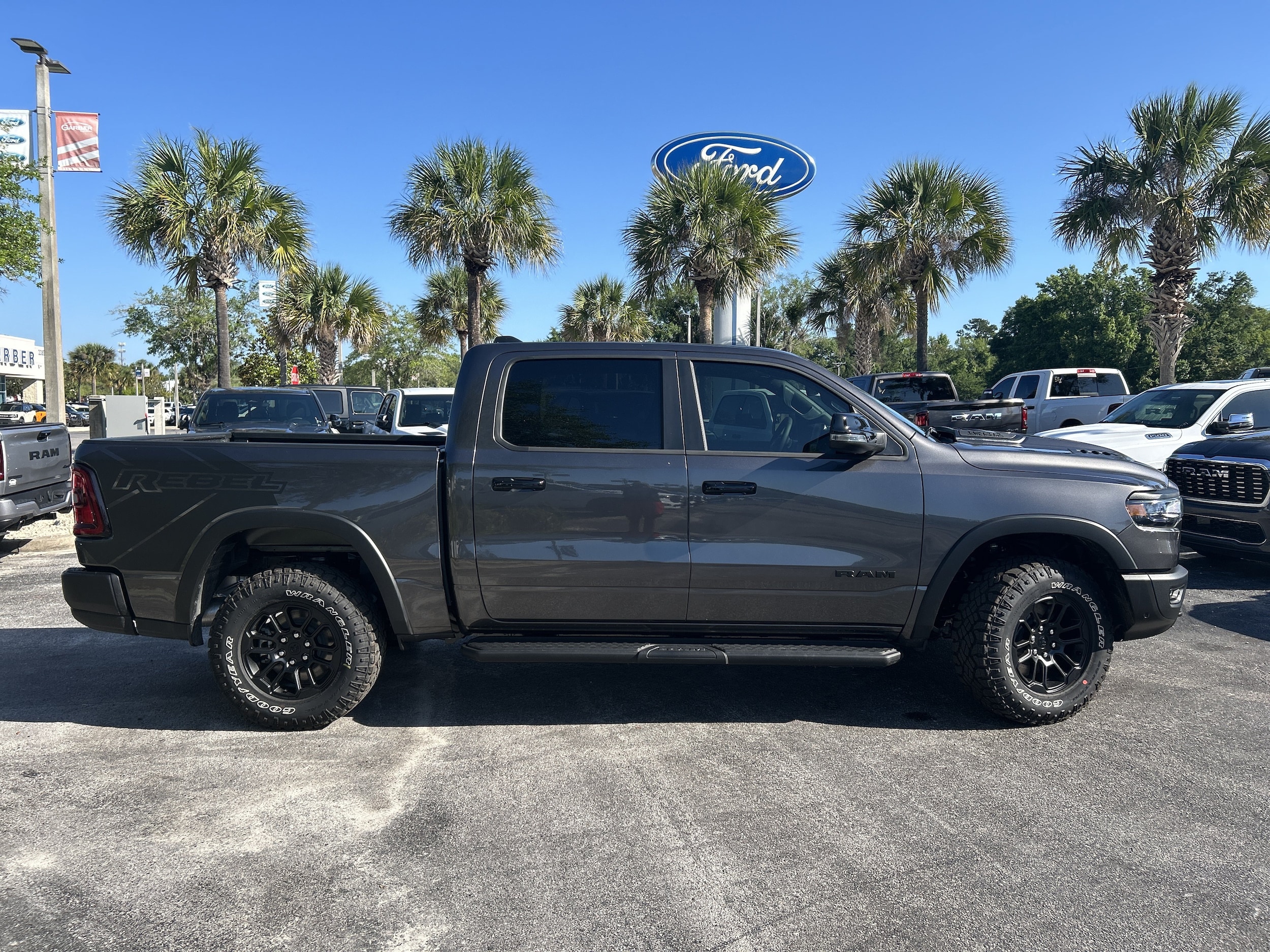 2026 RAM 1500 Rebel - Photo 8