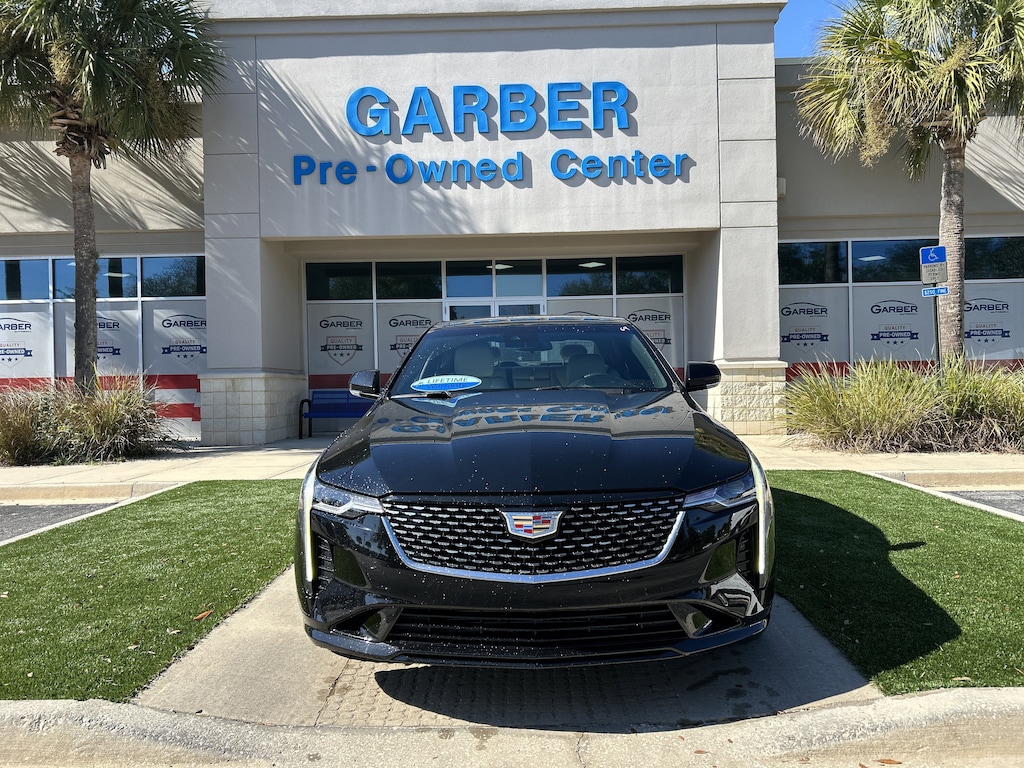 Used 2022 CADILLAC CT4 Luxury Sedan