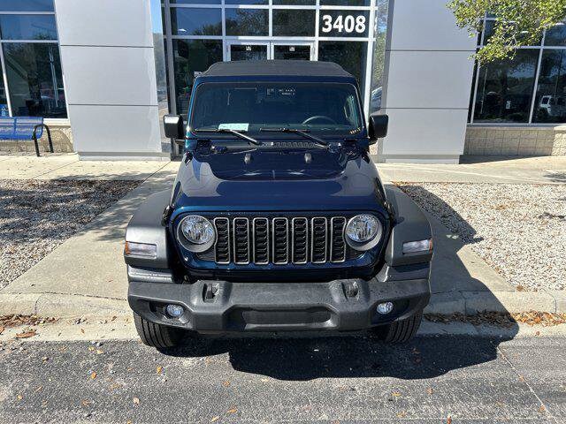 2025 Jeep Wrangler Sport photo 4