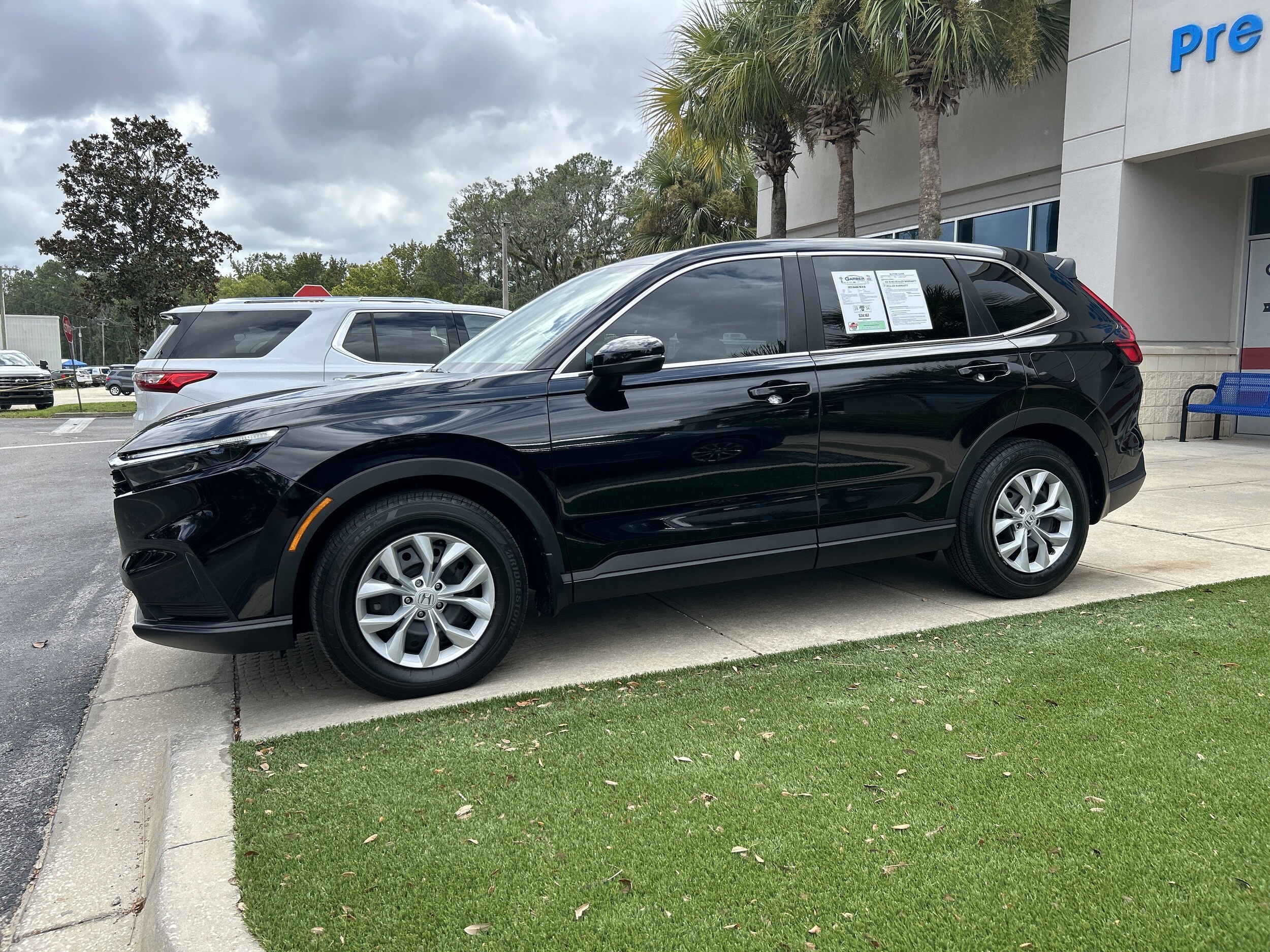 2023 Honda CR-V LX photo 2