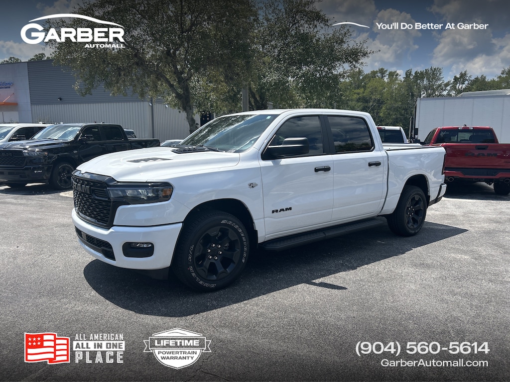 New 2026 Ram 1500 EXPRESS CREW CAB 4X4 5'7 BOX Pickup