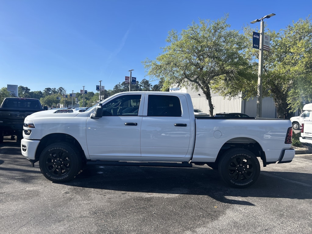 New 2026 Ram 2500 BLACK EXPRESS CREW CAB 4X4 6'4 BOX Pickup