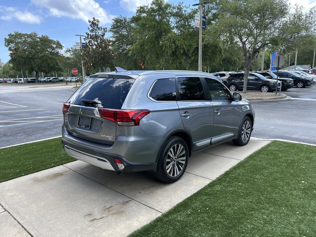 Used 2019 Mitsubishi Outlander SEL CUV