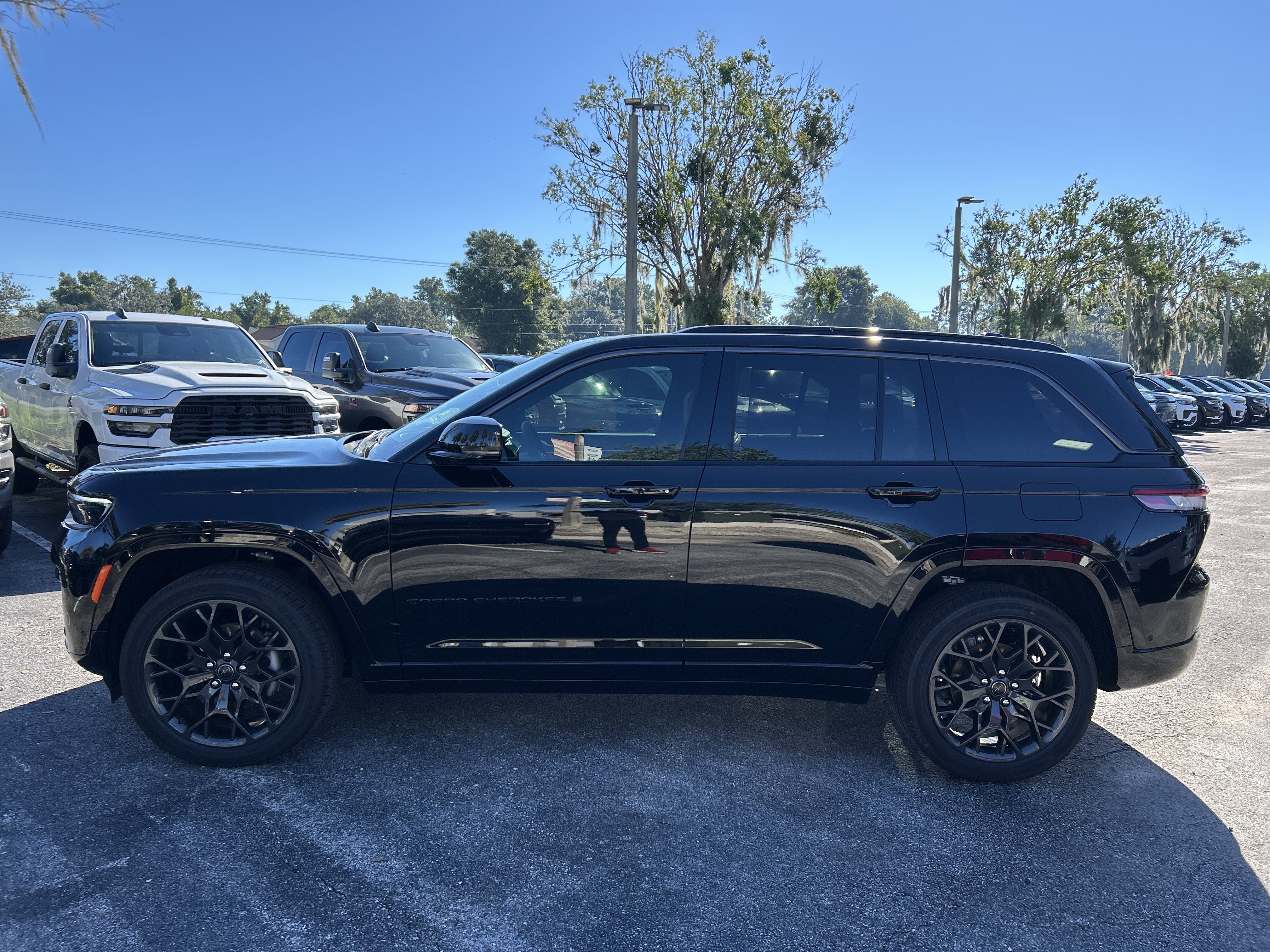 New 2027 Jeep Grand Cherokee SUMMIT 4X4 Sport Utility