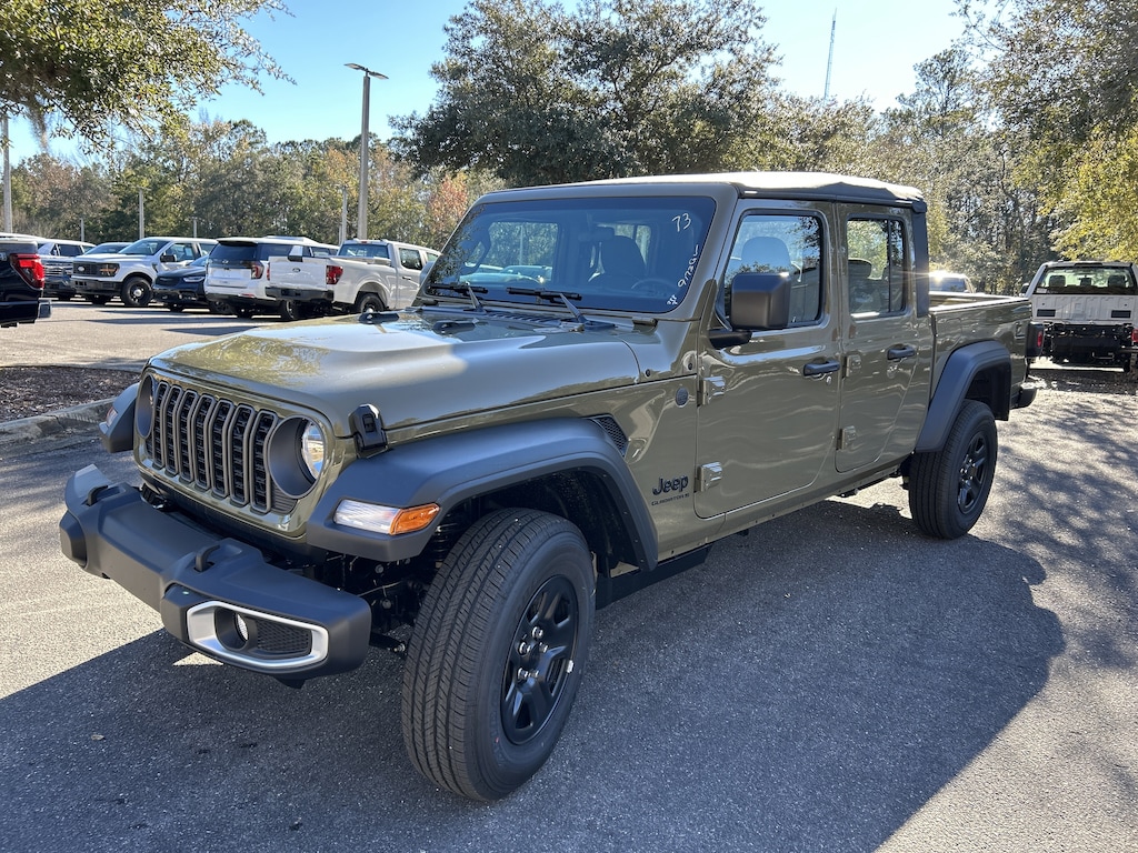 New 2026 Jeep Gladiator SPORT 4X4 Pickup
