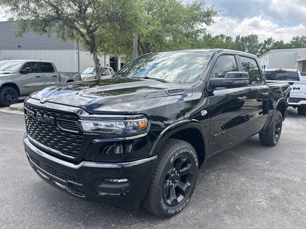 New 2026 Ram 1500 BIG HORN CREW CAB 4X4 5'7 BOX Pickup
