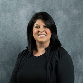 Staff member Elise Lato from ID_020f99c870f9