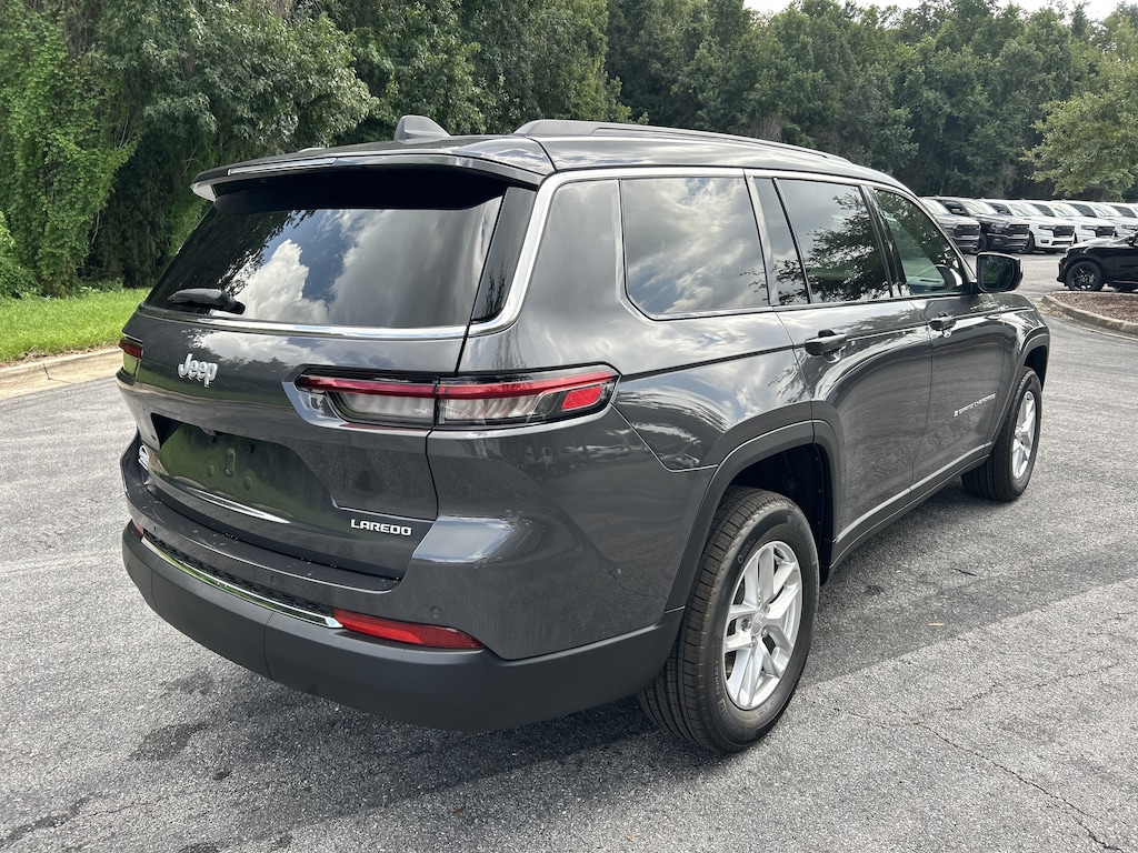 New 2026 Jeep Grand Cherokee L LAREDO 4X2 Sport Utility