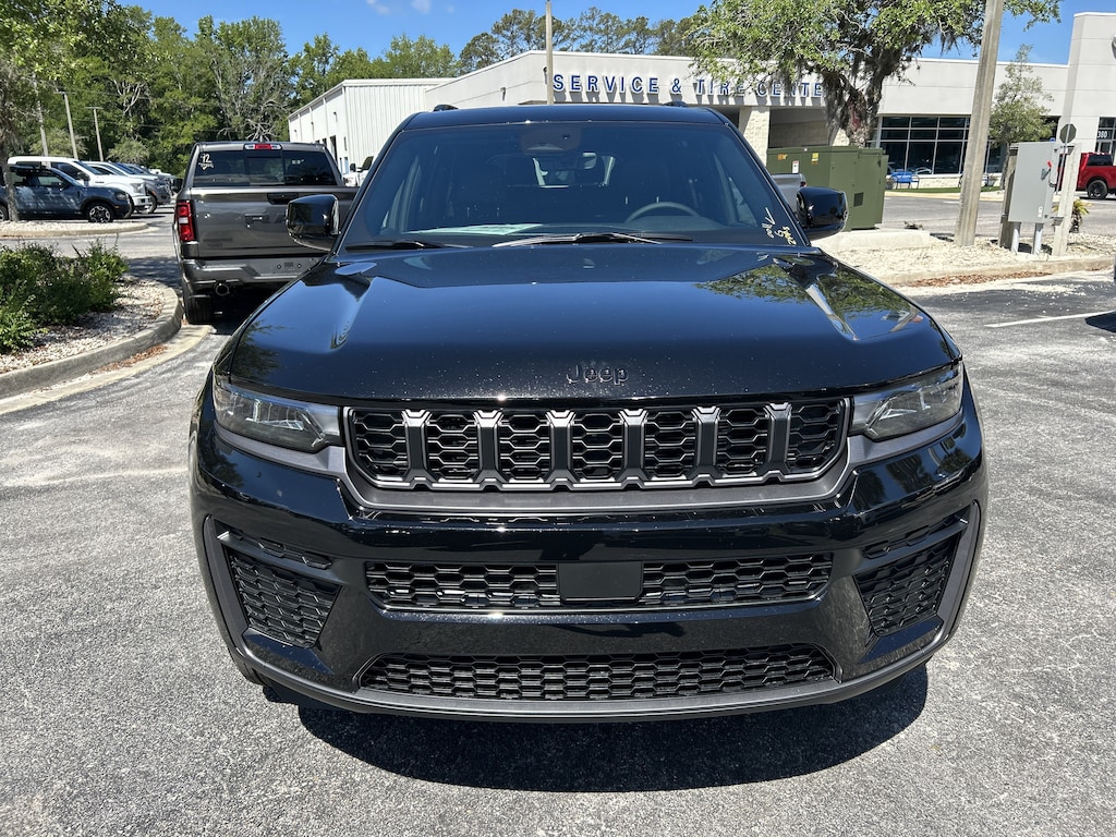 New 2026 Jeep Grand Cherokee L LAREDO ALTITUDE 4X2 Sport Utility