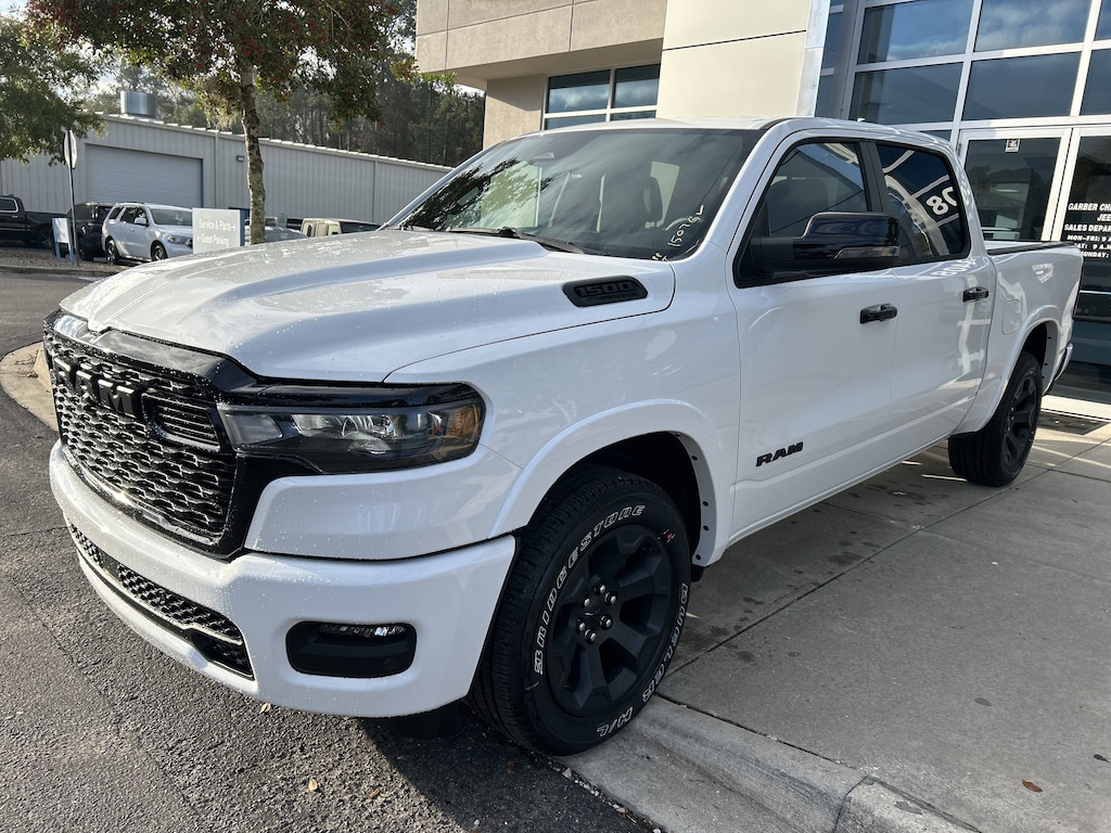 New 2026 Ram 1500 BIG HORN CREW CAB 4X4 5'7 BOX Pickup