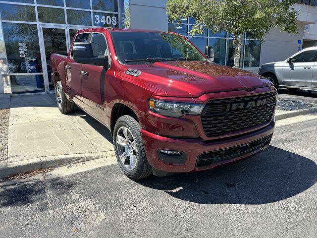 2025 Ram 1500 Tradesman photo 2