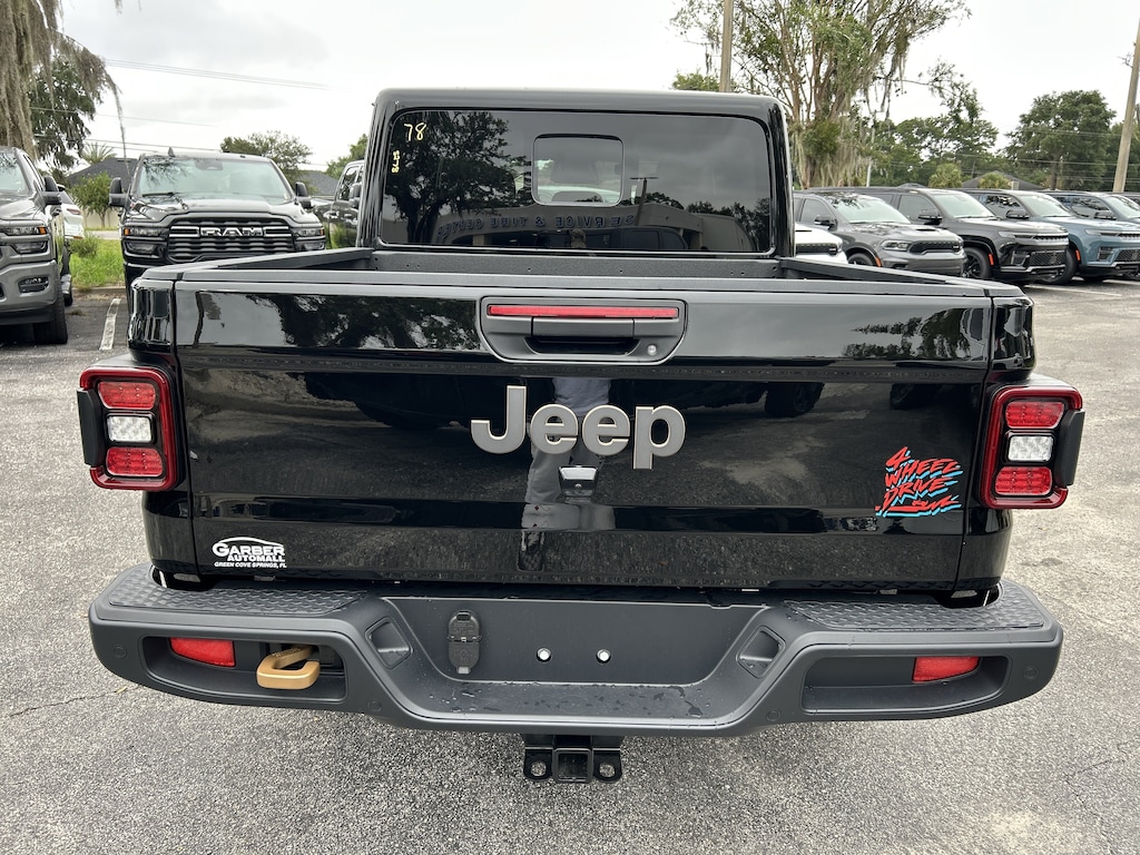 New 2026 Jeep Gladiator REWIND 4X4 Pickup