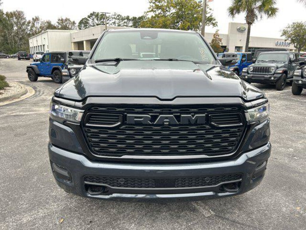New 2026 Ram 1500 BIG HORN CREW CAB 4X4 5'7 BOX Pickup
