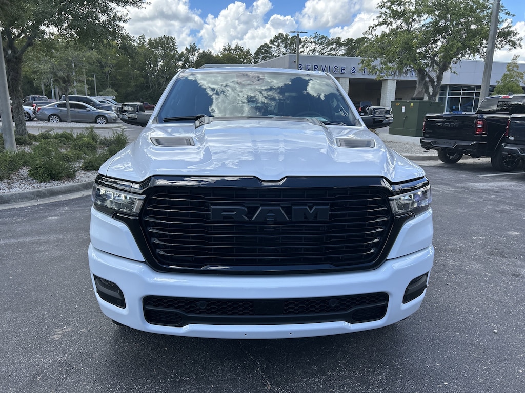 New 2026 Ram 1500 LARAMIE CREW CAB 4X4 5'7 BOX Pickup