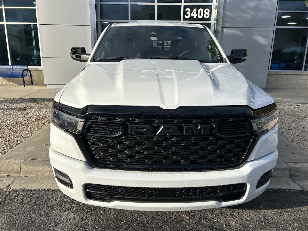 New 2026 Ram 1500 BIG HORN CREW CAB 4X4 5'7 BOX Pickup