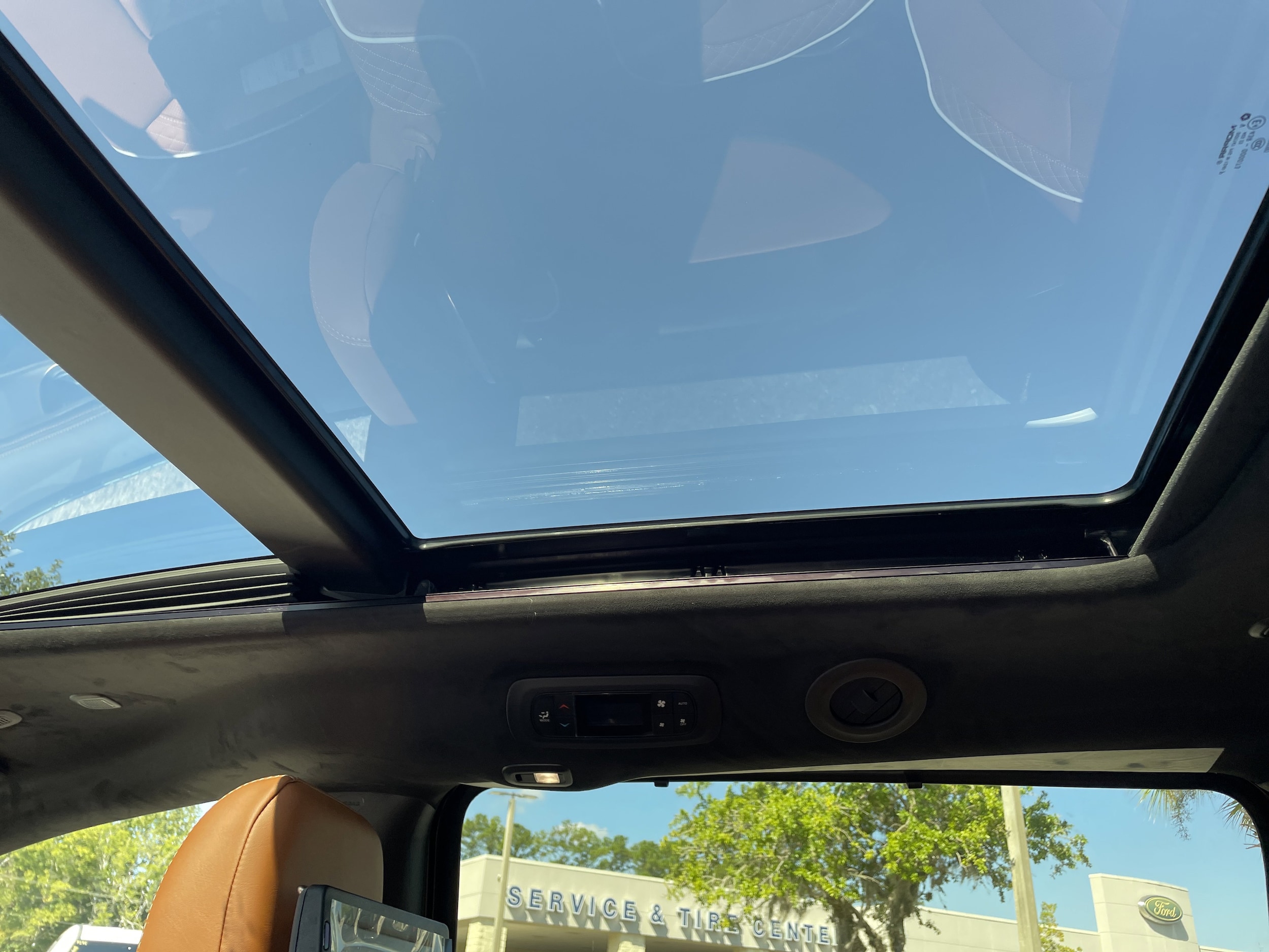 2026 Chrysler Pacifica Pinnacle - Photo 44